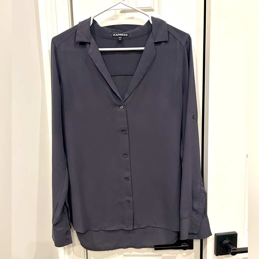 Express long sleeve Portofino Pocketless Front Button Down Shirt Size Medium